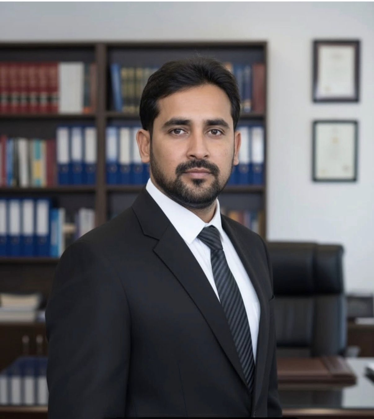 Mr. Opinder Bhati  (Legal Advisor)